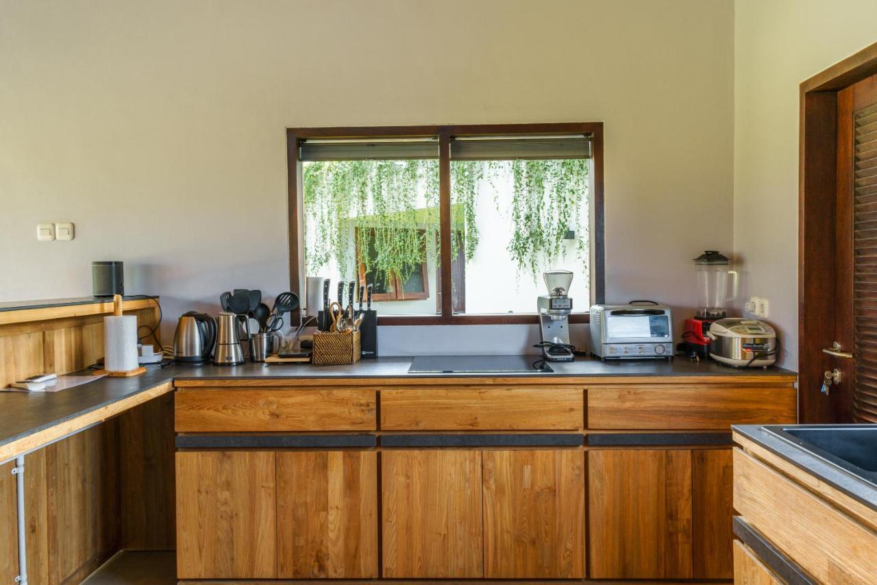Villa Beauvida - Cozy 4- Bedroom Villa In Canggu With 18M Pool Dalung  Luaran gambar