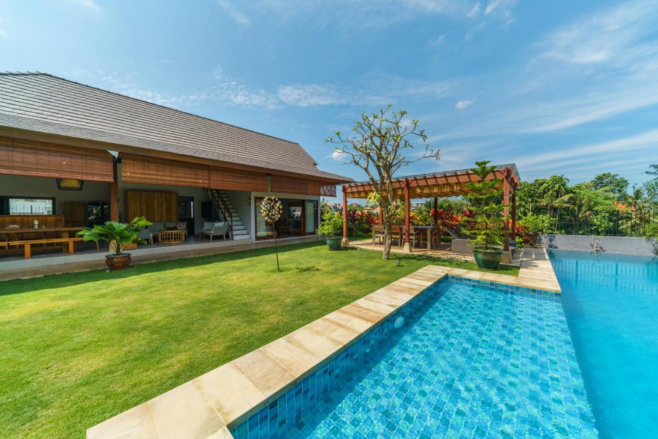 Villa Beauvida - Cozy 4- Bedroom Villa In Canggu With 18M Pool Dalung  Luaran gambar